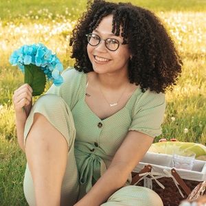 Meet your Posher, Kyaila